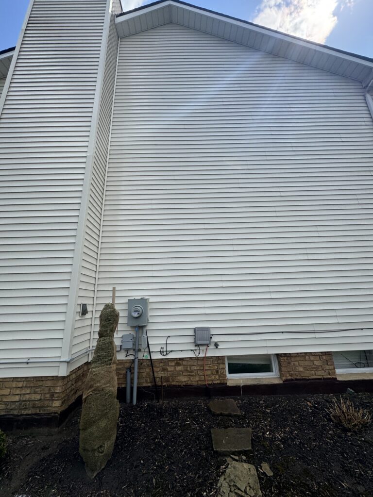 House Washing & Siding Soft Washing in Mentor-On-The-Lake, OH by Wiley's Pressure Washing Service