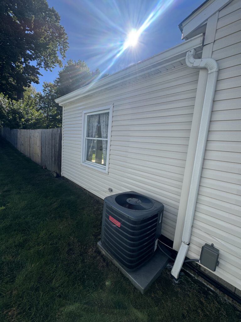 Clean vinyl siding after soft house washing by Wiley's Pressure Washing Service in Mentor-On-The-Lake OH.