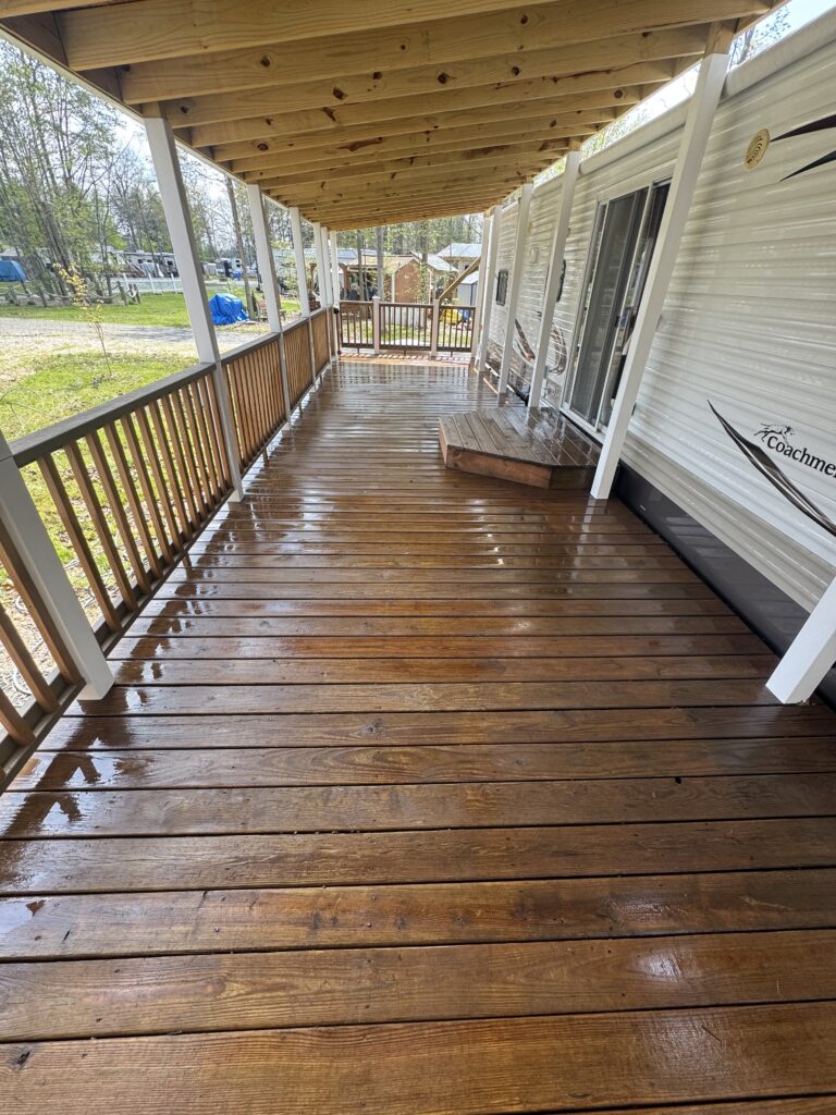 Deck washing before and after - Wiley's pressure washing in Rock Creek OH