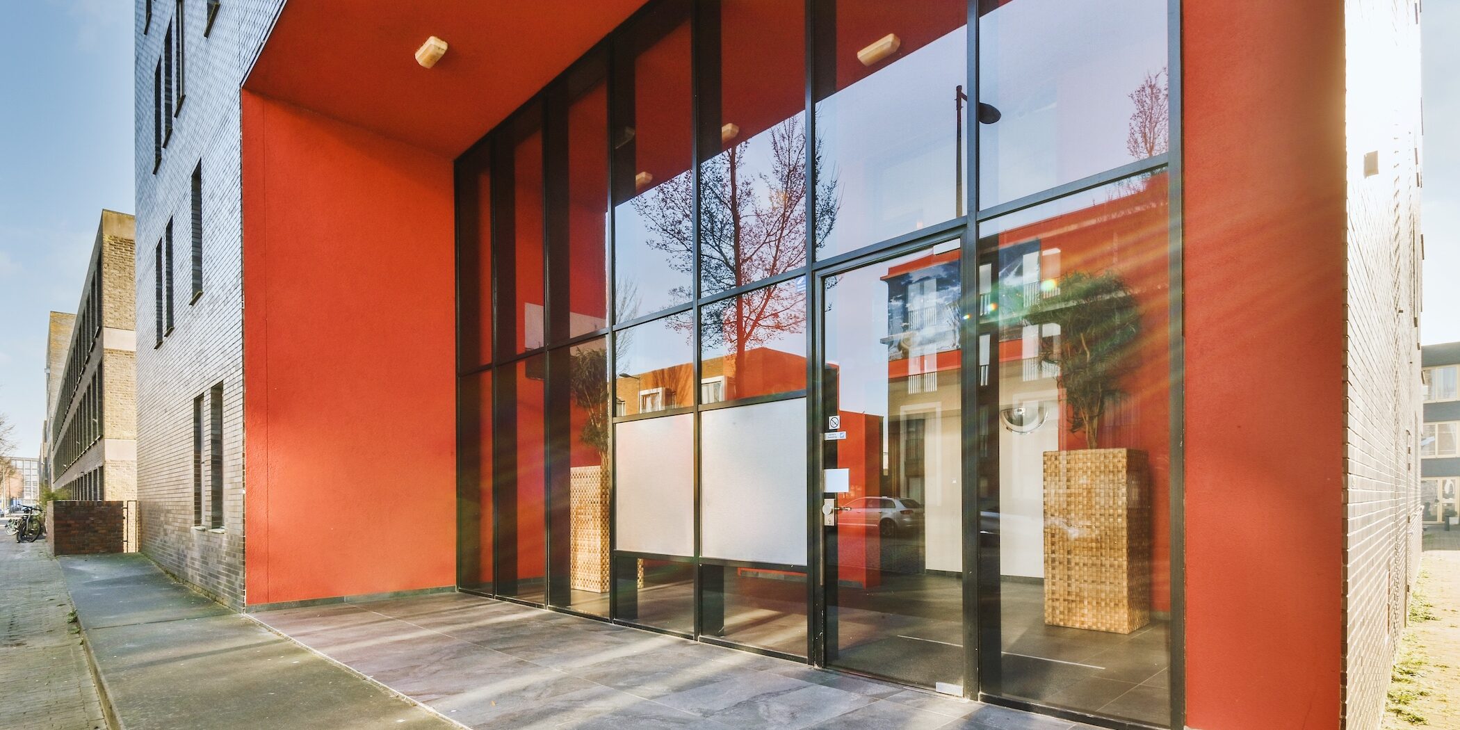 Commercial retail storefront window cleaning in mentor oh